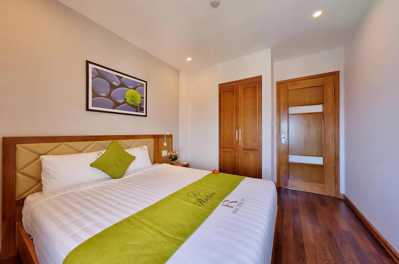 Hang Grand Danang Beach Hotel