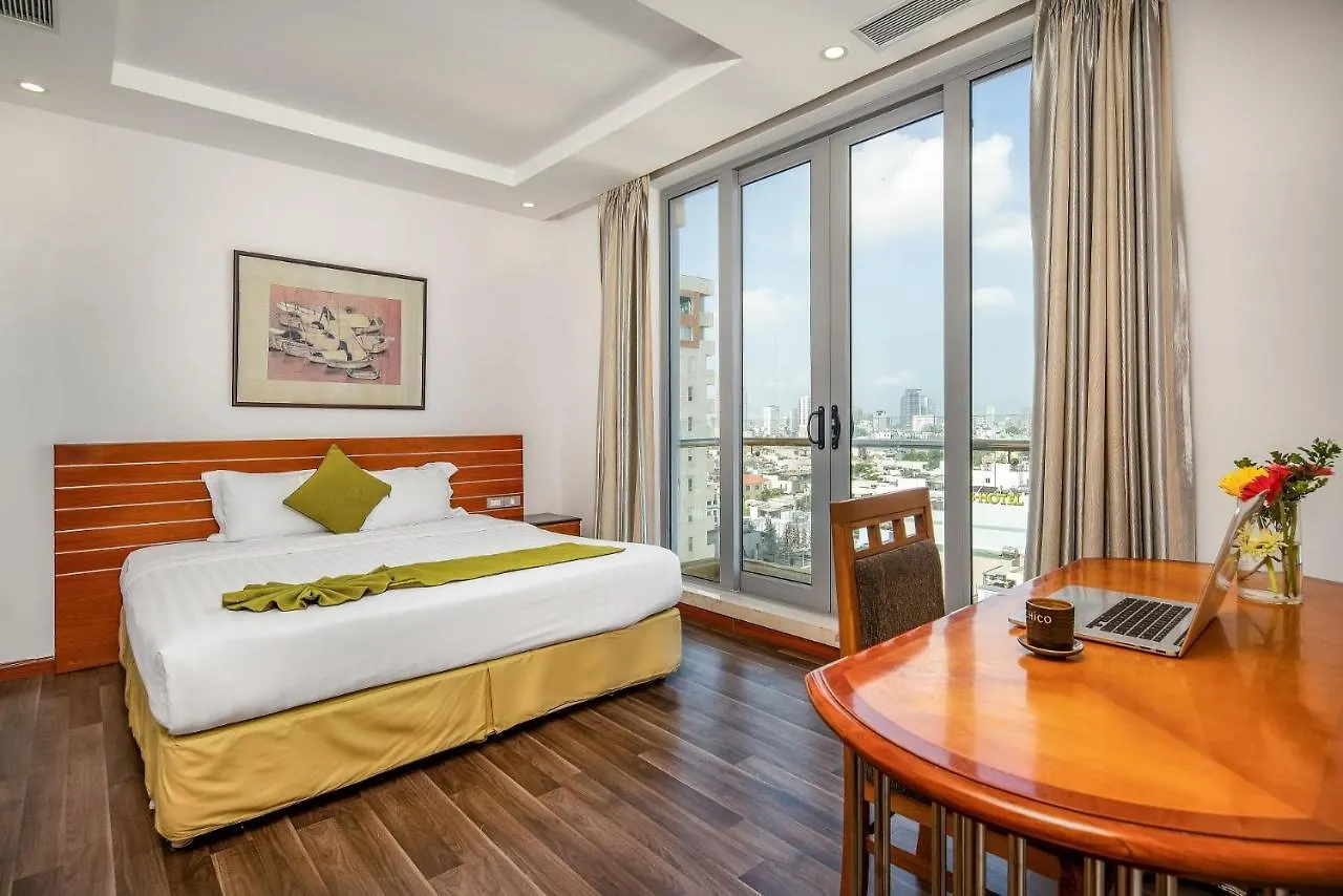 Hotel Hang Grand Danang Beach